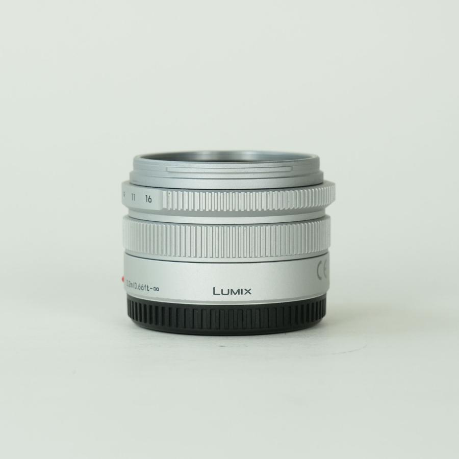 [良品] Panasonic LEICA DG SUMMILUX 15mm F1.7 ASPH. [シルバー] | マイクロフォーサーズマウント 中古 |  | 04
