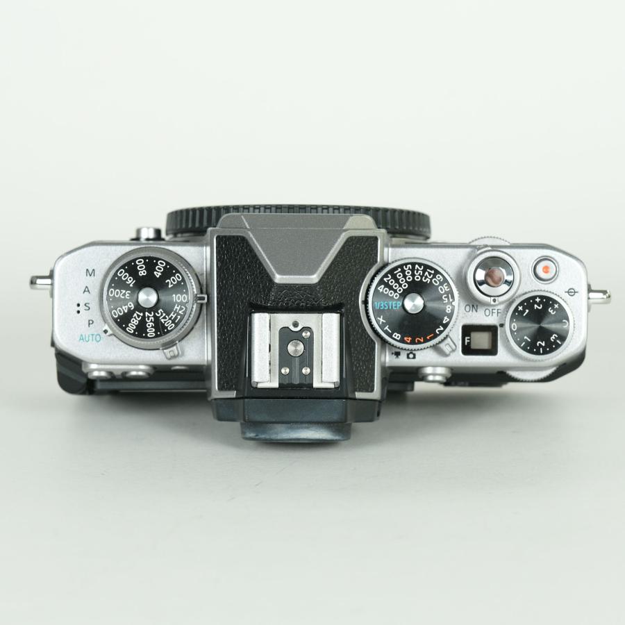 美品 | シャッター数3,425回] Nikon Z fc [ボディ シルバー] Zマウント
