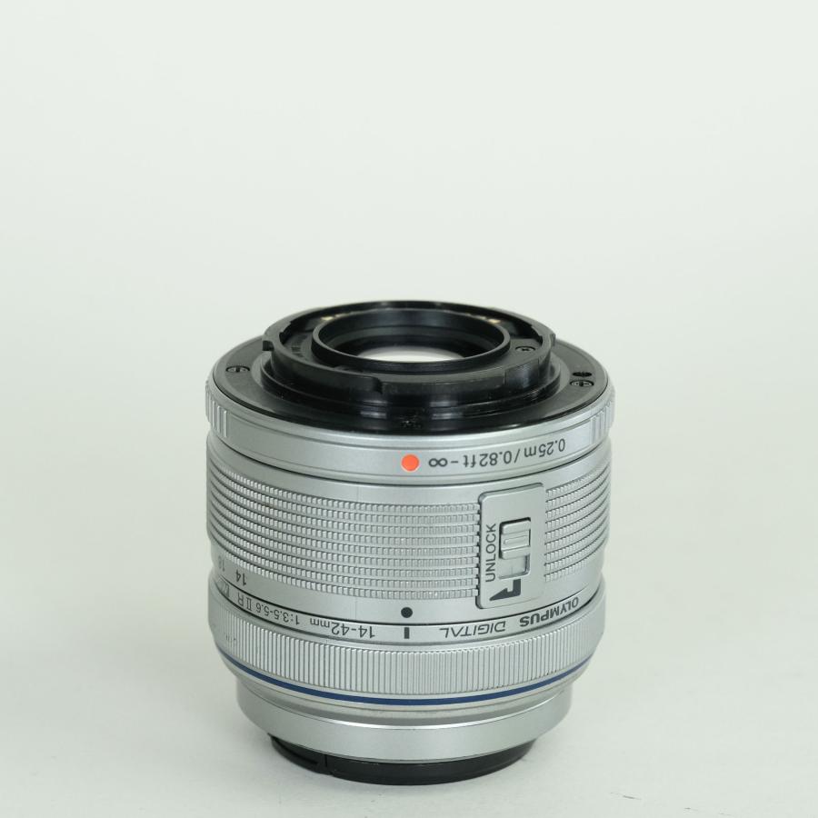 良品] OLYMPUS M.ZUIKO DIGITAL 14-42mm F3.5-5.6IIR シルバー