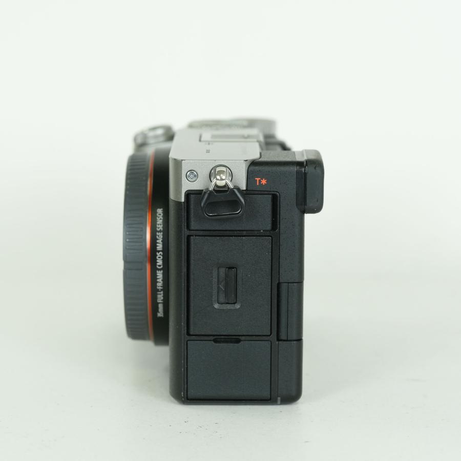 良品 | シャッター数6,138回] SONY α7C（ILCE-7C） [ボディ シルバー