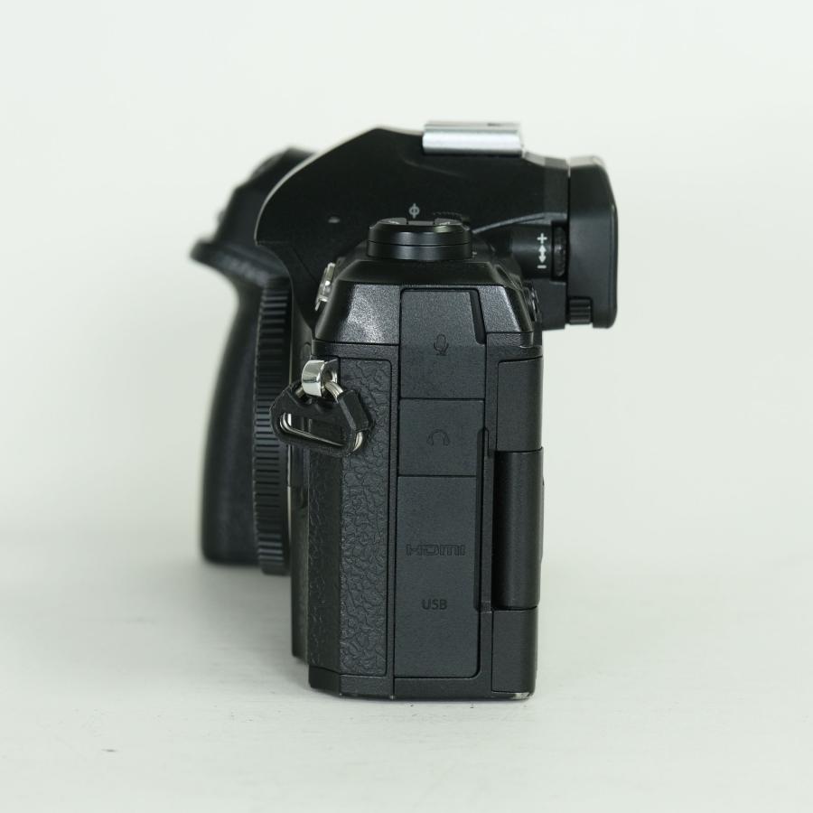 並品 | シャッター数17,170回] OM SYSTEM OM-1 [ボディ] マイクロ
