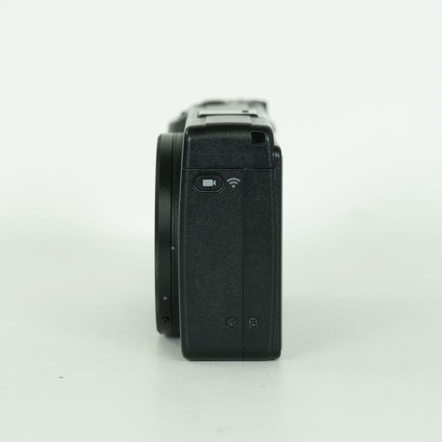 良品 | シャッター数21,652回] RICOH GR III コンパクトデジタルカメラ