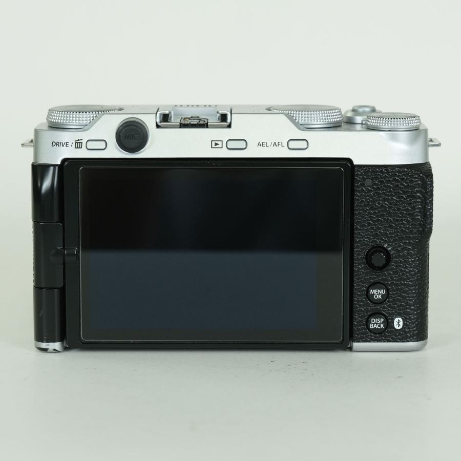 良品 | シャッター数3,760回｜レザーケース付] FUJIFILM X-M5 [ボディ