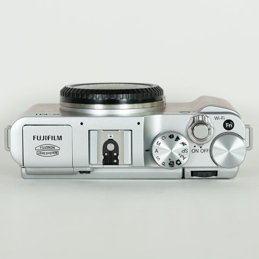 良品] FUJIFILM X-M1 ボディ ブラウン / 富士フイルムXマウント