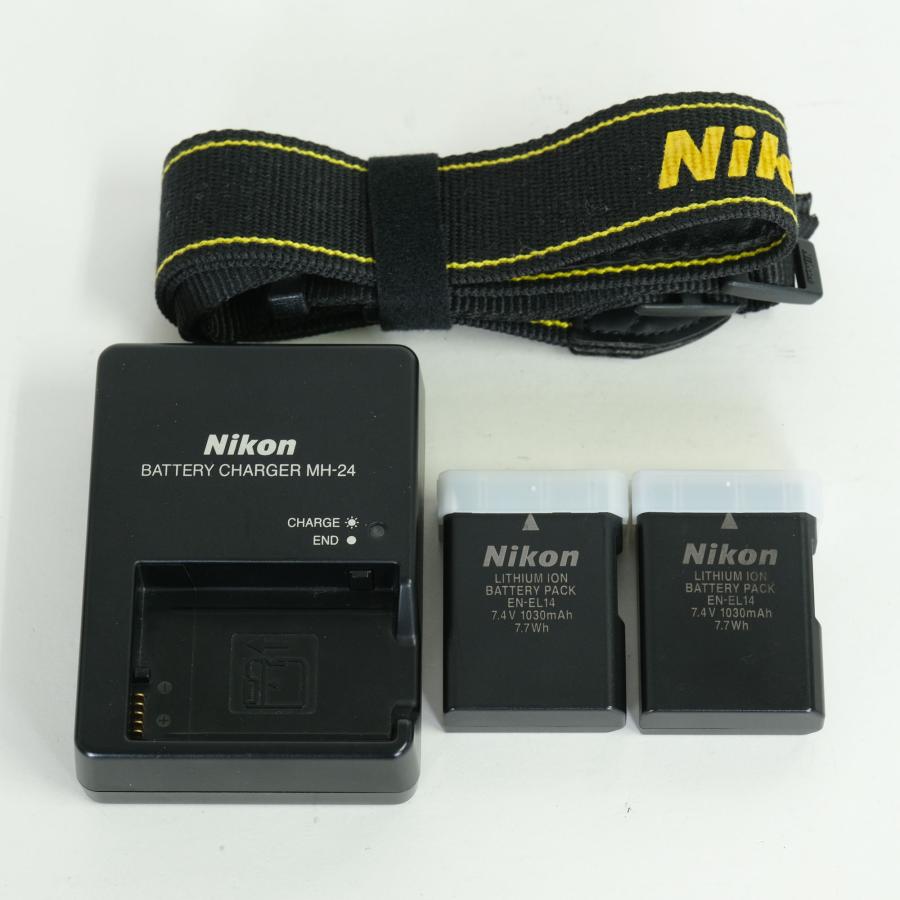良品 | シャッター数22,319回｜バッテリー2個付] Nikon D5200 ボディ