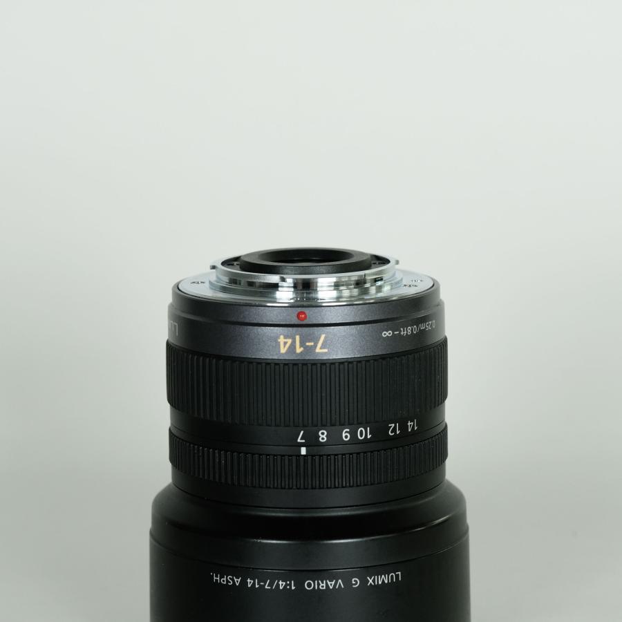 良品] Panasonic LUMIX G VARIO 7-14mm / F4.0 ASPH. / マイクロ