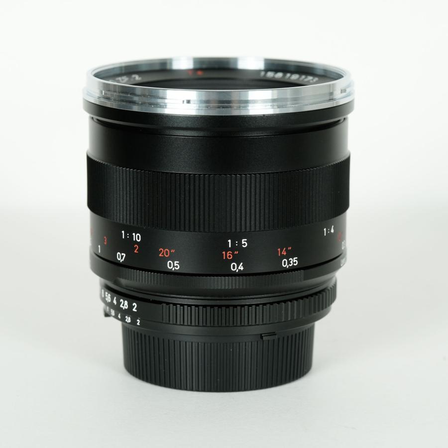【中古品】Carl Zeiss MAKRO-PLANAR T*2/50mm ブラック ZF.2 (ニコンCPU内蔵マウント (中古品) 美品｜フィルター付] Carl Zeiss Makro Planar T* 2/50 ZF.2 [ニコンF