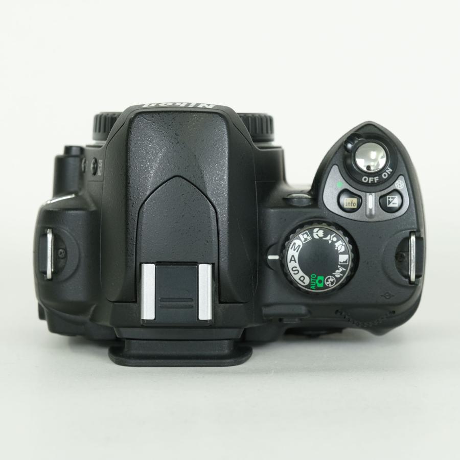 ★エントリーモデル/シャッター数5,489回 Nikon ニコン D40 ボディ 並品 | シャッター数16,550回] Nikon D40 ブラックボディ ニコンF
