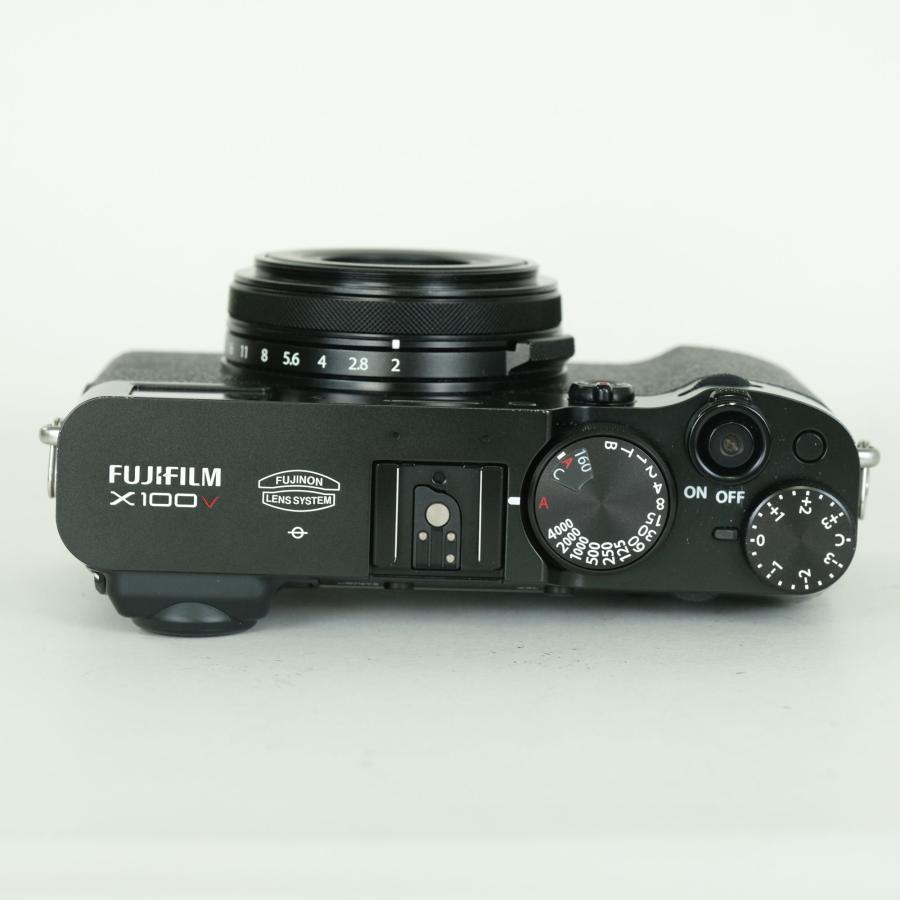 良品 | シャッター数8,300回｜別売り付属品多数付] FUJIFILM X100V