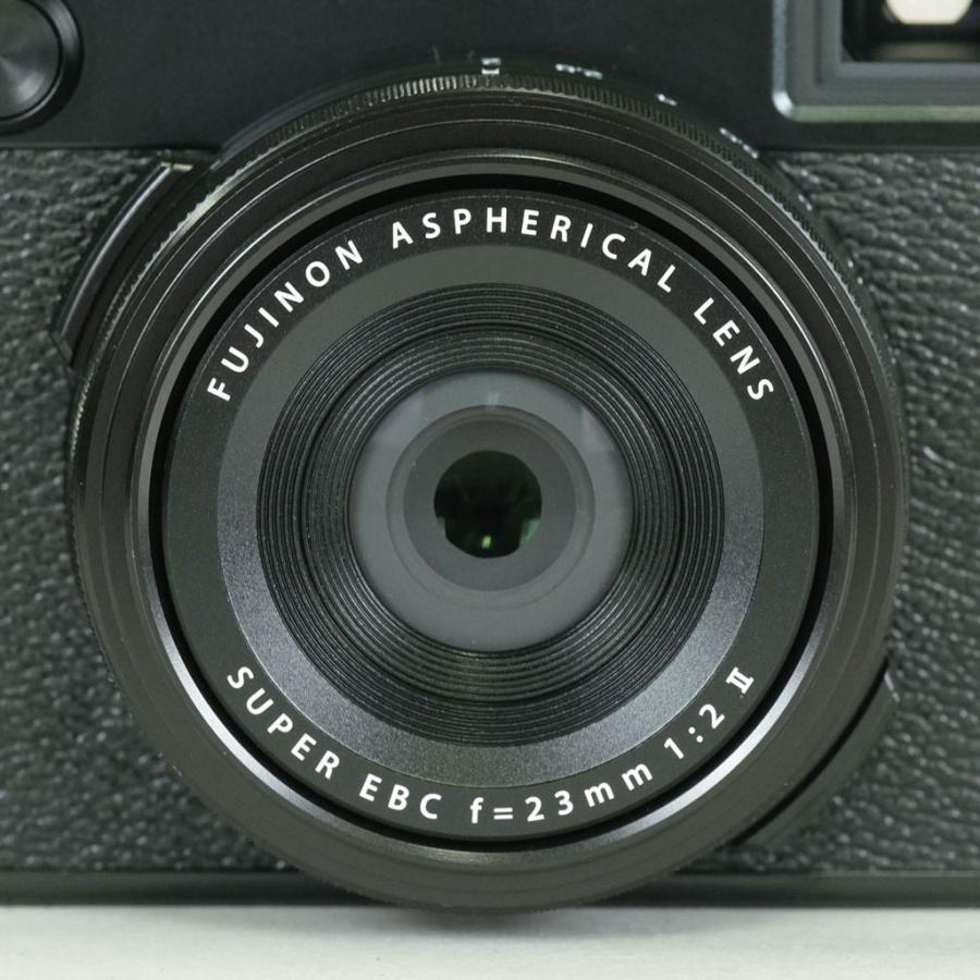 美品 | シャッター数2,000回] FUJIFILM X100VI [ブラック] コンパクト