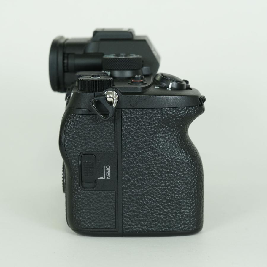 良品 | シャッター数4,330回] SONY α7R V（ILCE-7RM5） Eマウント