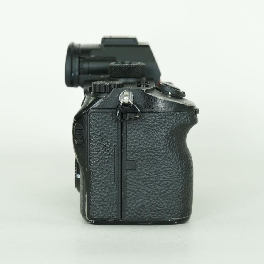 SONY α9 ILCE-9 撮影枚数2168枚＋縦型グリップ+バッテリー2個 並品 | シャッター数146,478回｜バッテリーグリップ・リグ付] SONY α9