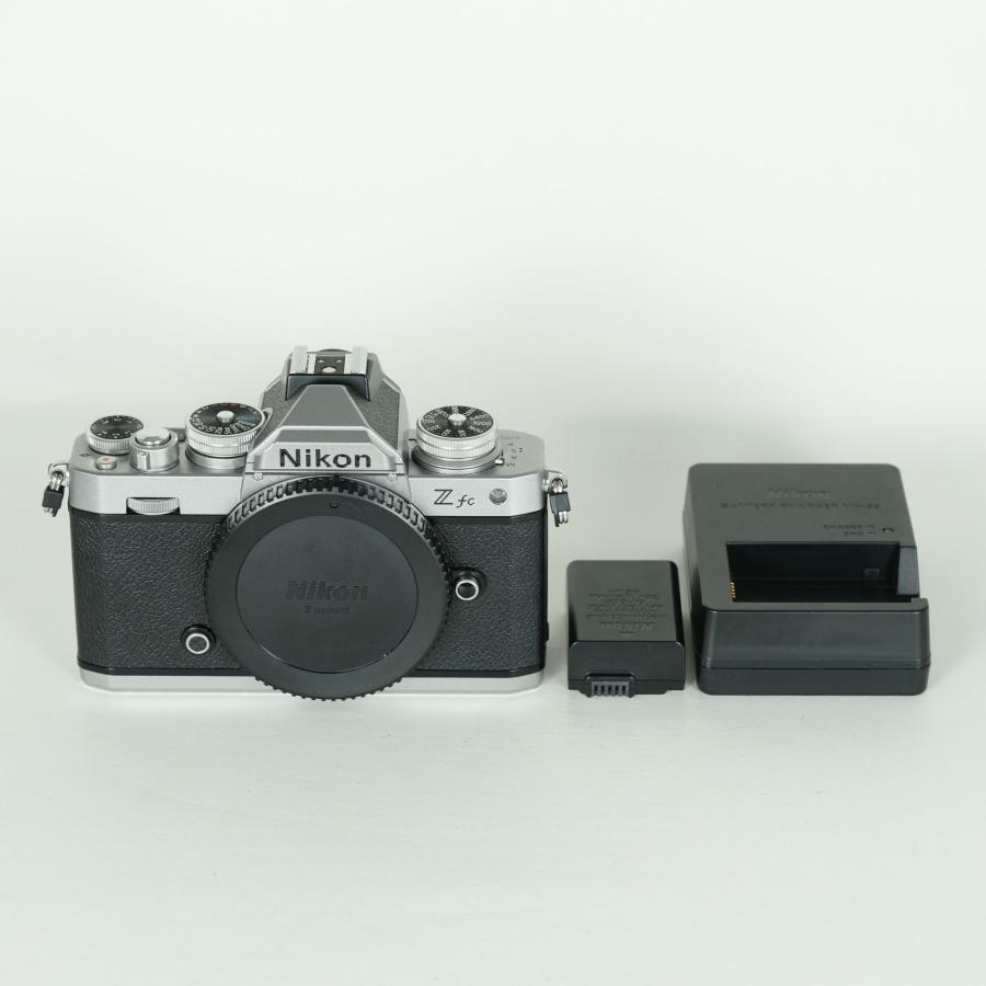 [美品 | シャッター数6,693回] Nikon Z fc [ボディ シルバー] | Nikon Zマウント | 