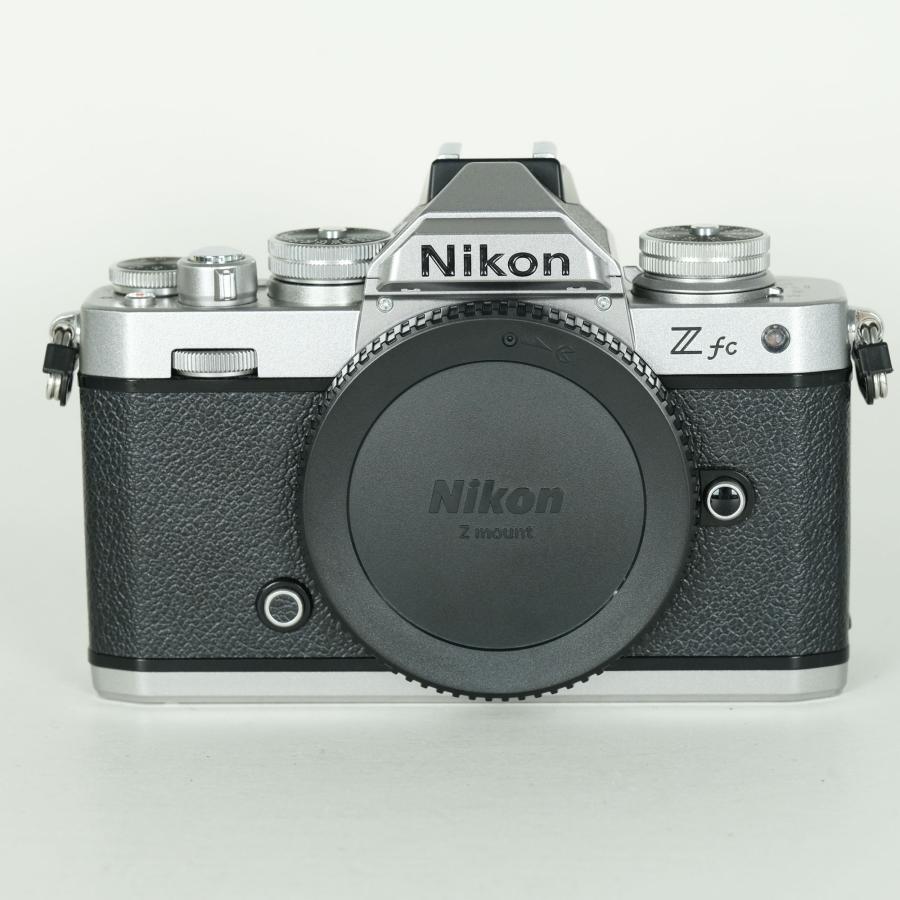 [美品 | シャッター数6,693回] Nikon Z fc [ボディ シルバー] | Nikon Zマウント |  | 01