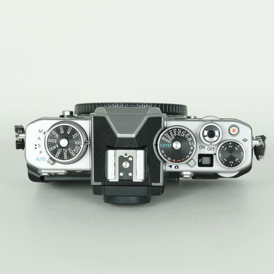 [美品 | シャッター数6,693回] Nikon Z fc [ボディ シルバー] | Nikon Zマウント |  | 05