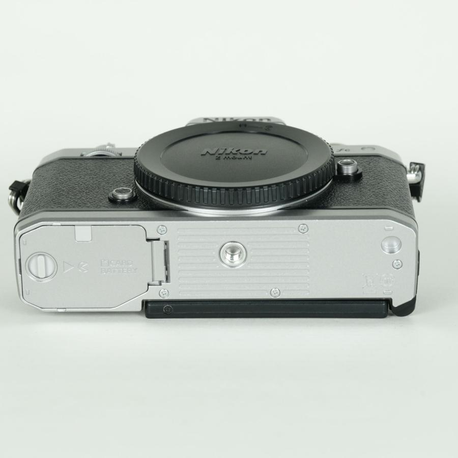 [美品 | シャッター数6,693回] Nikon Z fc [ボディ シルバー] | Nikon Zマウント |  | 06