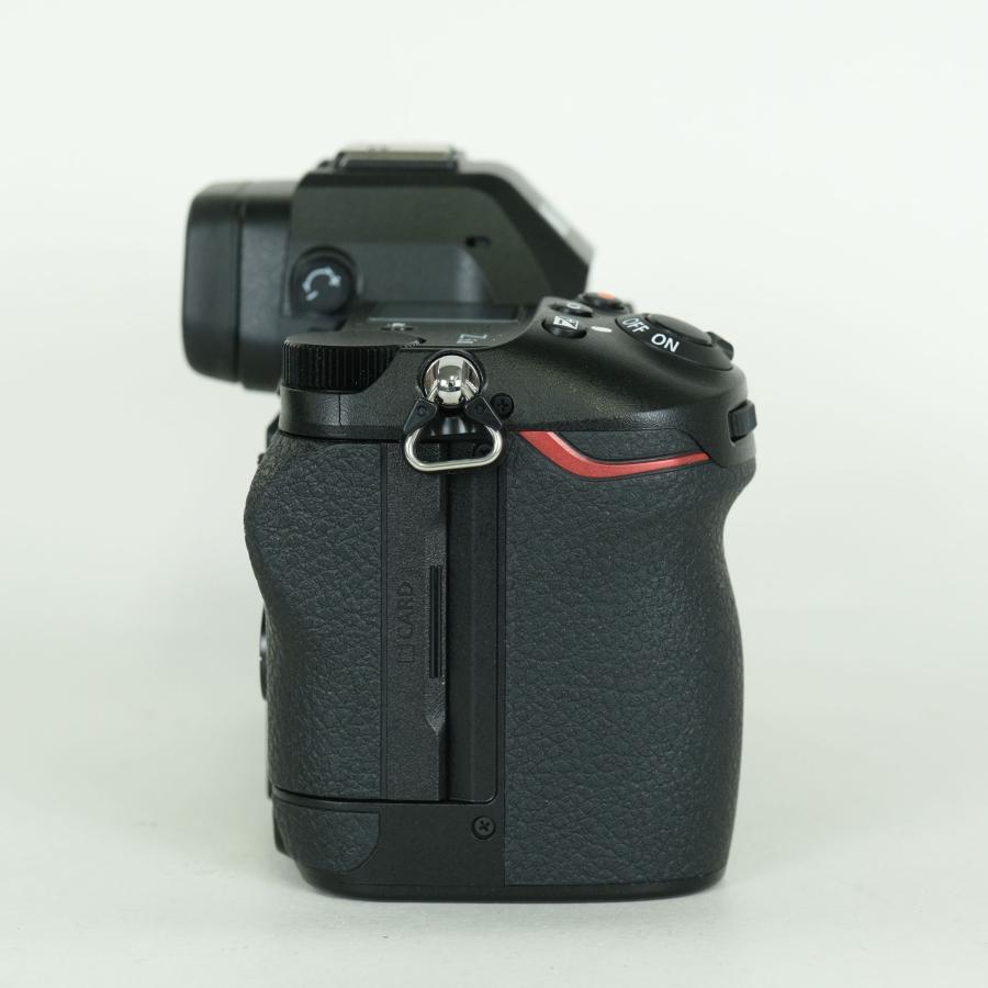 [美品 | シャッター数4，290回｜バッテリー2個・ブラケット付] Nikon Z6III [ボディ] | Nikon Zマウント_4
