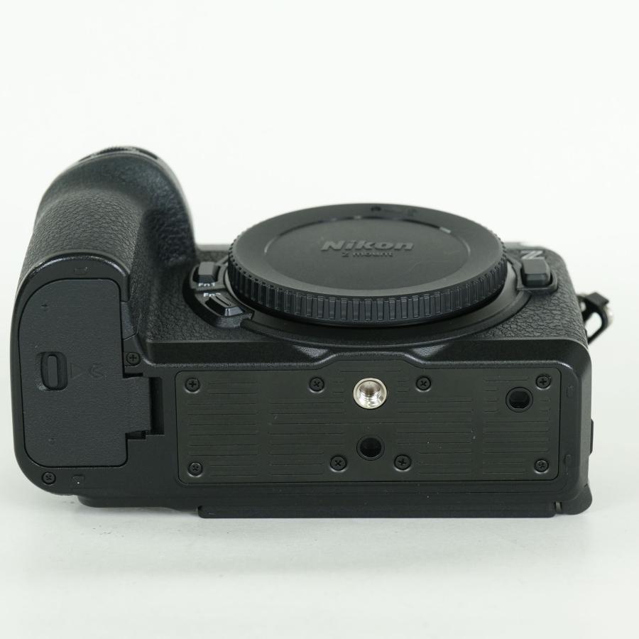 [美品 | シャッター数4，290回｜バッテリー2個・ブラケット付] Nikon Z6III [ボディ] | Nikon Zマウント_6
