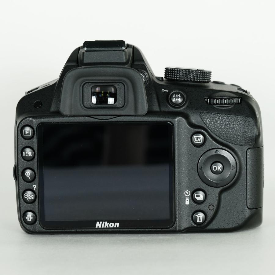 美品｜シャッター数6,956回] Nikon D3200ボディ ブラック / ニコンF