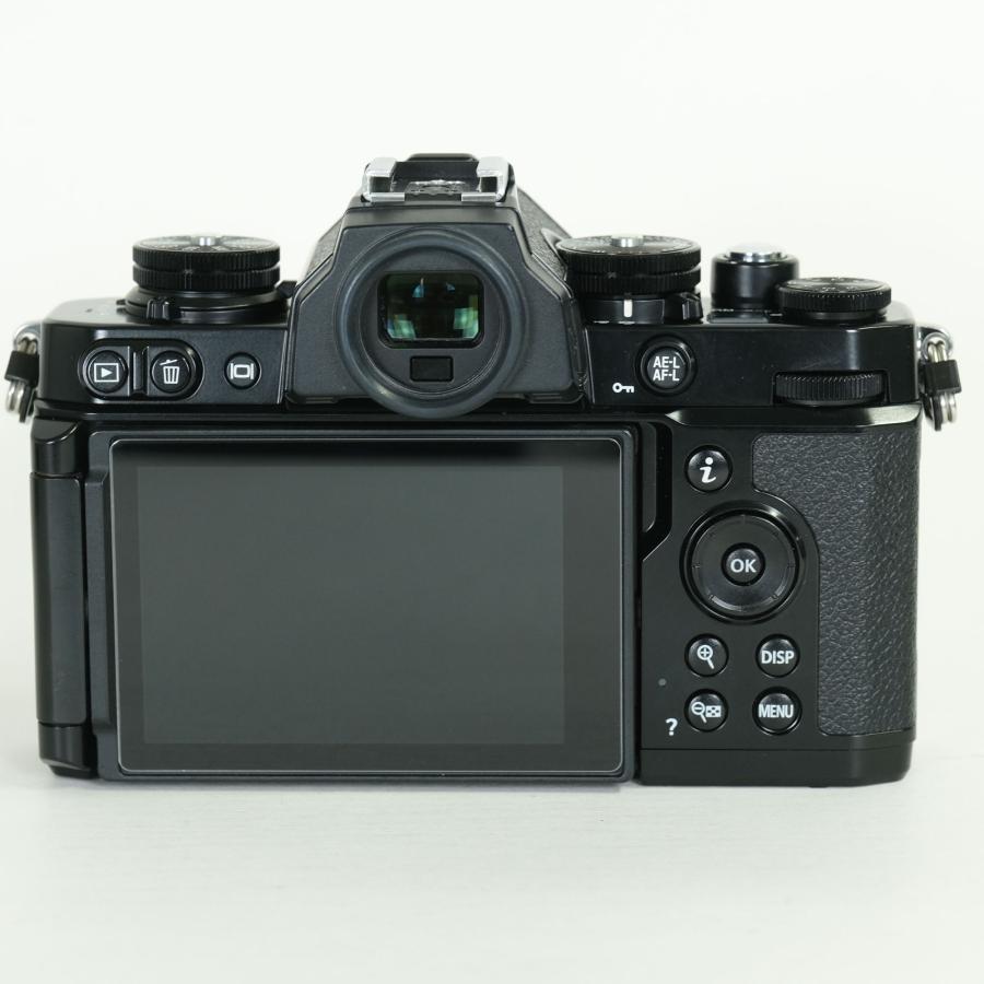 美品 | シャッター数6,957回] Nikon Z fc [ボディ ブラック] Zマウント