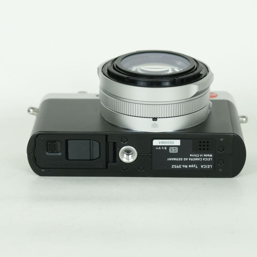 美品 | 別売り付属品多数付] LEICA D-LUX7 シルバー コンパクト