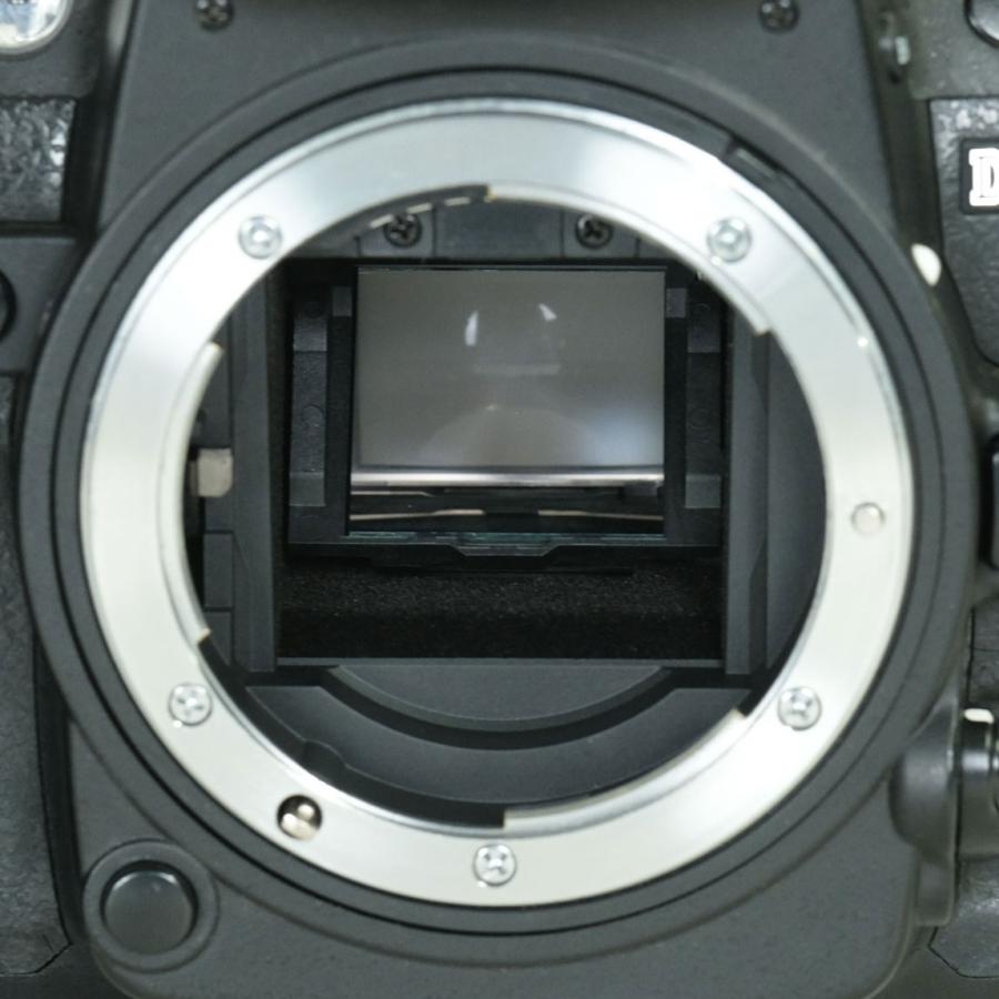良品 | シャッター数71,340回｜バッテリー2個付] Nikon D7000 F