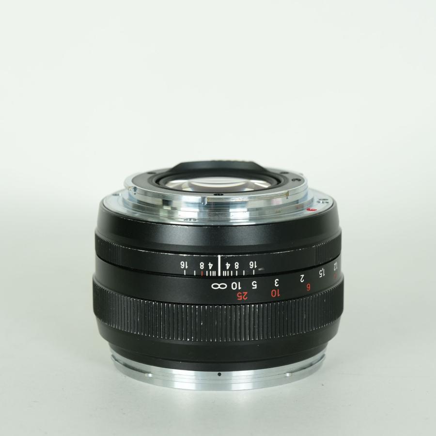 並品 | フィルター付] Carl Zeiss Planar T* 50mm F1.4 ZE [キヤノンEF