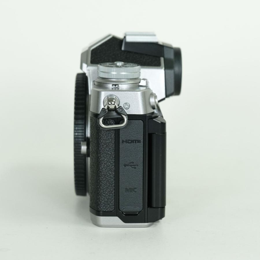 良品 | シャッター数357回] Nikon Z fc [ボディ シルバー] Zマウント