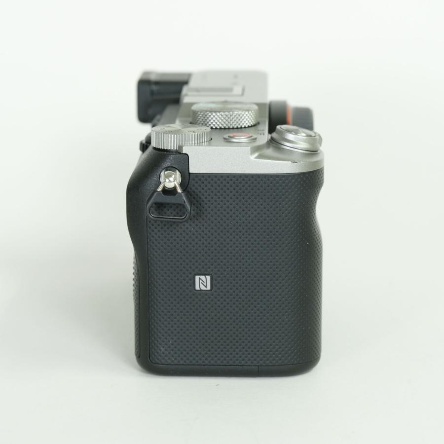 良品 | シャッター数1,200回] SONY α7C（ILCE-7C） [ボディ シルバー