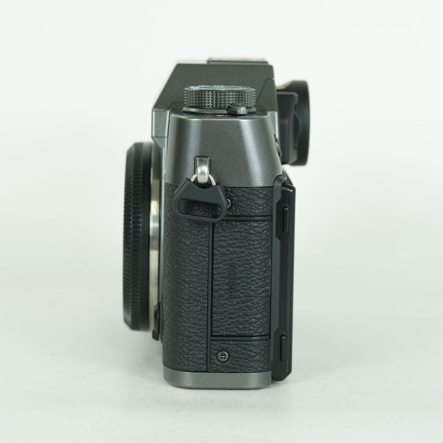 美品 | シャッター数850回] FUJIFILM X-T30 III [ボディ チャコール