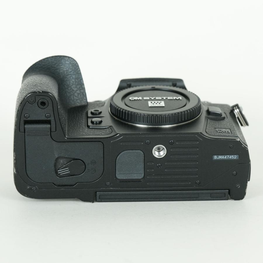 良品 | シャッター数695回] OM SYSTEM OM-1 [ボディ] マイクロフォー