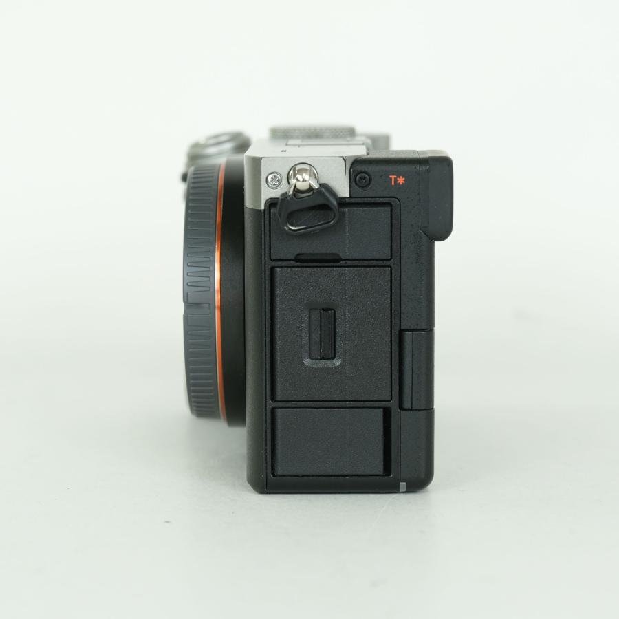 良品] SONY α7C II（ILCE-7CM2） [ボディ シルバー] | Eマウント