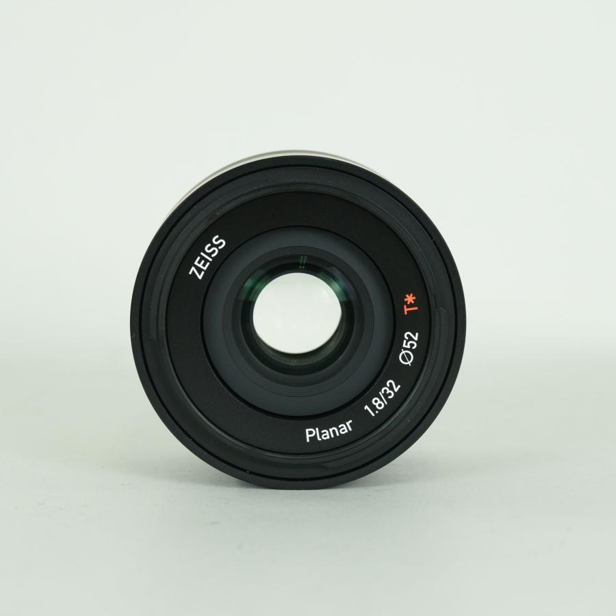 美品 | フィルター付] Carl Zeiss Touit 32mm F1.8（ソニーE用