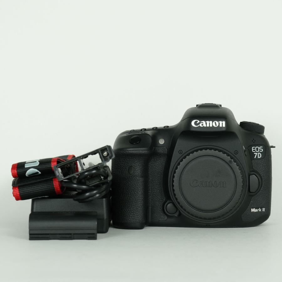 美品] Canon EOS 7D Mark II | EF-Sマウント : ONESCENE Yahoo!店 