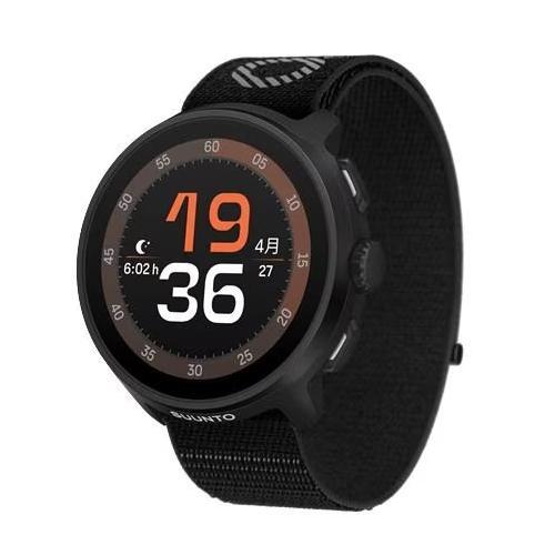 SUUNTO(スント) SS051109000 オールブラック ウェアラブルウォッチ 46mmテキスタイルストラップ AMOLEDディスプレイの画像