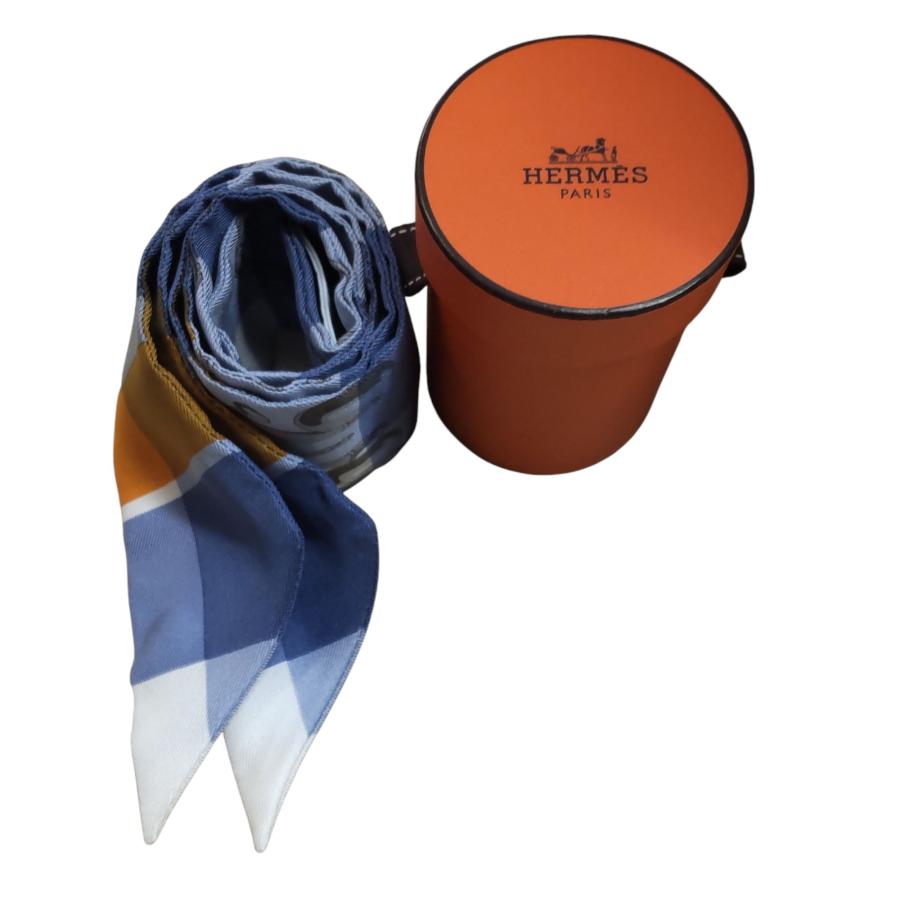 中古品】HERMES エルメス シルク100% ツイリー スカーフ ブルー系  