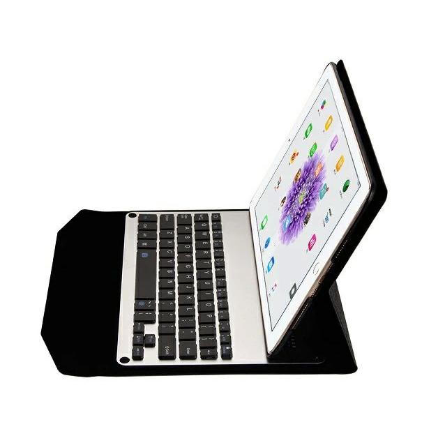 iPad Pro 9.7　一体型キーボードケース付き　（2016年モデル） iPad Pro 9.7 一体型キーボードケース付き （2016年モデル）