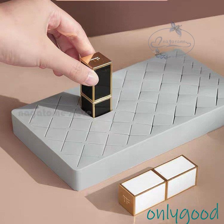 イタリア製　アンティーク　リップスティックケース　銀製 銀のリップ・ケース : 満月アンティーク