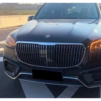 凡人さん専用　フロントグリル　 ＧＬＳ 　ＧＬＳ４００ｄ　ＧＴルック　 グリル 即納便♪ メルセデスの王様♪ ベンツ 現行 マイバッハ ルック グリル