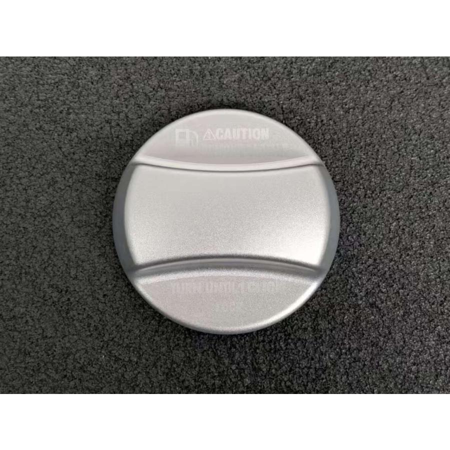 デザイン性UP♪ 給油キャップ タンクキャップ カバー 銀 BMW F30 318i