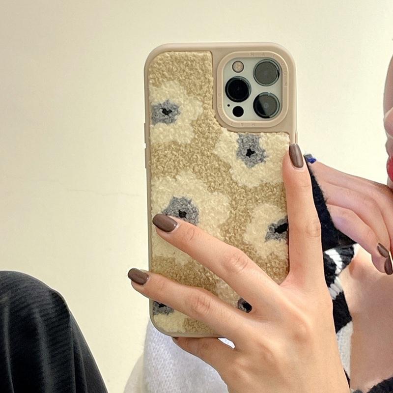 スマホケース iphone13 ケース 韓国 iphone12 ケース 携帯ケース iphone11 ケース iphone se ケース TPU もこもこ 秋冬 花 フラワー レトロ レディース |  | 05