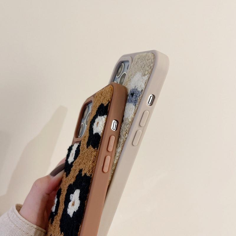 スマホケース iphone13 ケース 韓国 iphone12 ケース 携帯ケース iphone11 ケース iphone se ケース TPU もこもこ 秋冬 花 フラワー レトロ レディース |  | 08