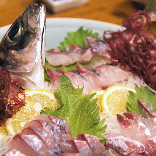 名入れ無料 おんせん県おおいた 活締めした新鮮な関アジ 鮮魚 2尾 約300g 2 脂がのった関あじ 佐賀関漁港から直送 富士見水産 Wantannas Go Id