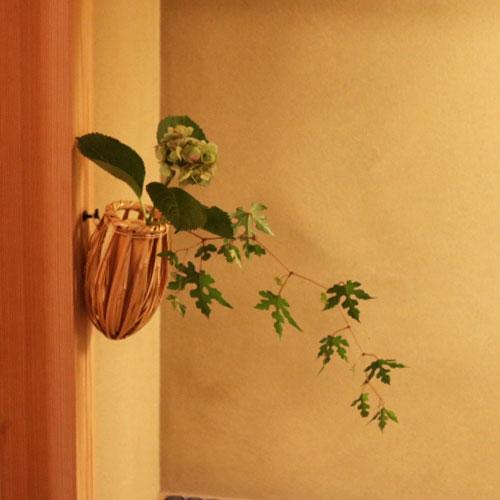 受注生産 工芸家 生野徳三(作) 白竹みの虫かけ華籠 (付属品:おとし) 高