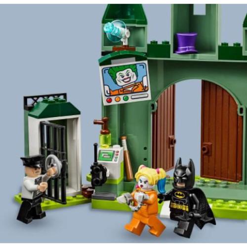 レゴ(LEGO) スーパー・ヒーローズ バットマン(TM) とジョーカー(TM) の脱出 76138 ブロック おもちゃ 男の子の画像