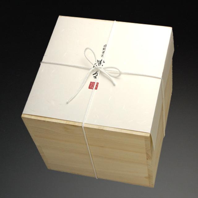 クラウンメロン×種無しピオーネ　ギフト　贈答用　化粧箱　クール便 クラウンメロン (1玉/桐箱入り) 静岡県 袋井産 山等級 山級 1.5kg前後