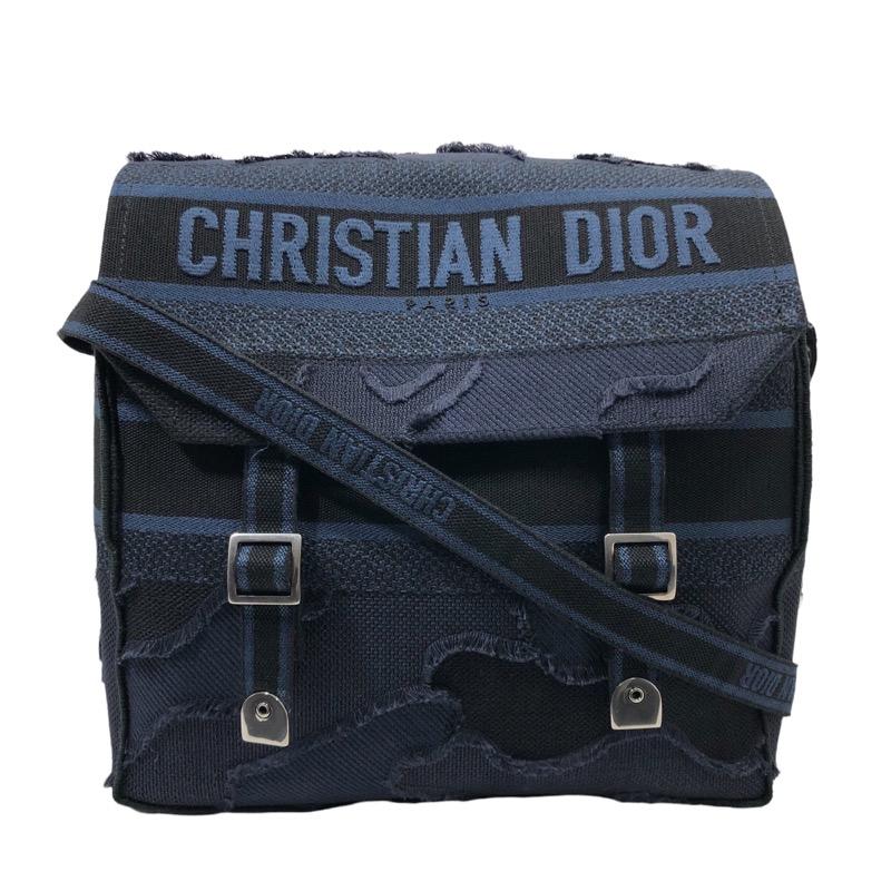 クリスチャン・ディオール Christian Dior Diorキャンプショルダーバッグ キャンバス ネイビー ショルダーバッグ メンズ 中古  :2300035819645:OKURA ヤフーショッピング店 - 通販 - Yahoo!ショッピング