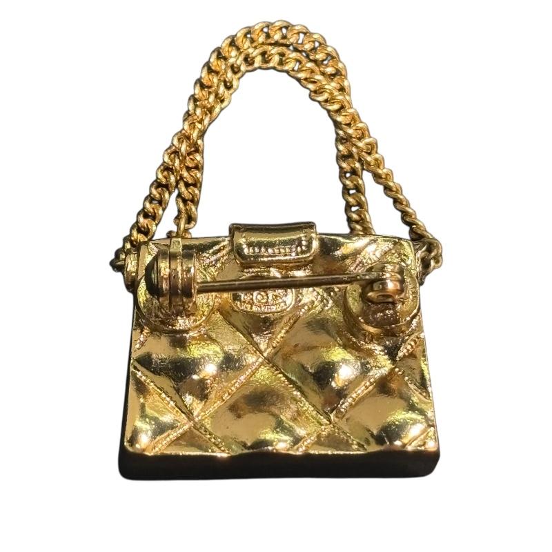 シャネル CHANEL ココマークマトラッセバッグブローチ ゴールド メタル ブローチ レディース 中古_2