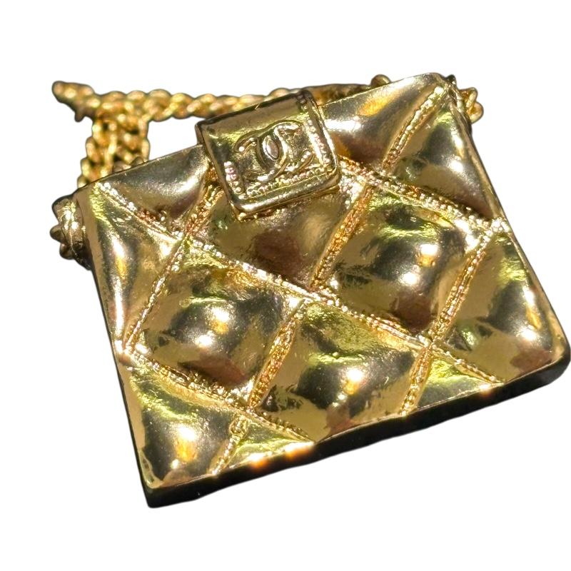 シャネル CHANEL ココマークマトラッセバッグブローチ ゴールド メタル ブローチ レディース 中古_3
