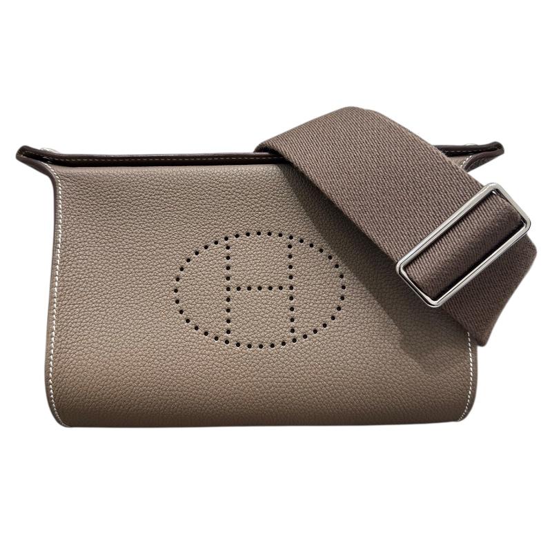 HERMES（エルメス） ヴィドポッシュ U刻印 エトゥープ トゴ ボディ